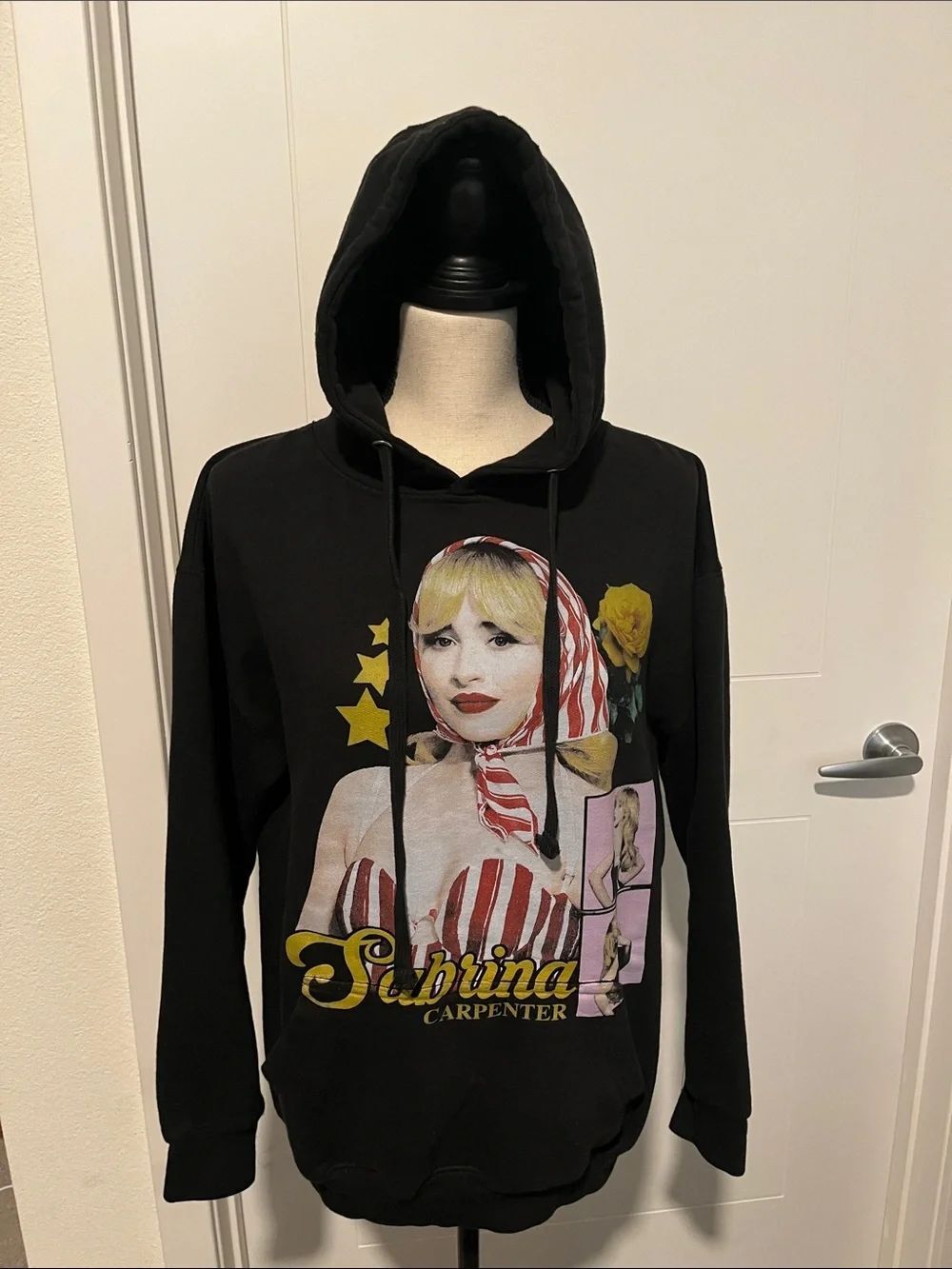 Sabrina Carpenter Short N’ Sweet Black Graphic Hoodie Sweatshirt Music Concert